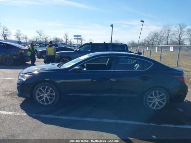 19UDE2F32LA008147 Acura Ilx Standard