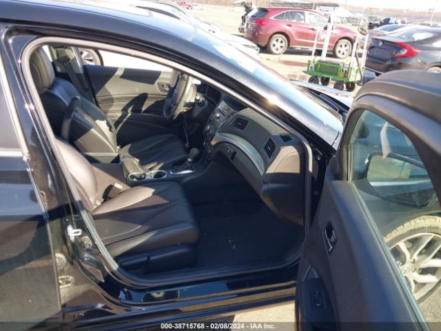 19UDE2F32LA008147 Acura Ilx Standard