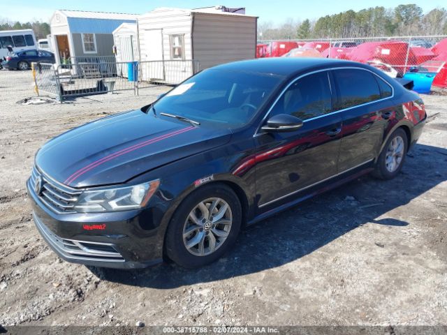 1VWAT7A37HC013431 Volkswagen Passat 1.8t S