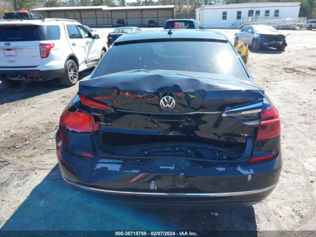 1VWAT7A37HC013431 Volkswagen Passat 1.8t S