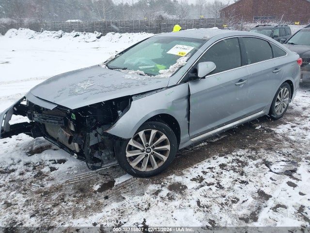 Hyundai Sonata Sport 2015 5NPE34AF7FH022533 Image 2