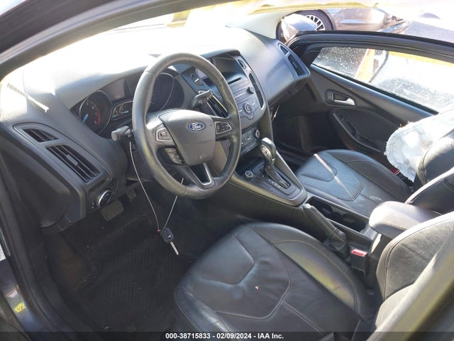 Ford FOCUS SE 2016 1FADP3K29GL285227 Image 5