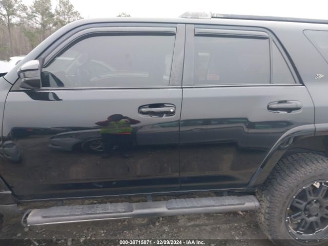 JTEZU5JR6F5105039 Toyota 4RUNNER SR5
