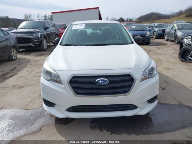4S3BNBA61F3012268 Subaru Legacy 2.5i