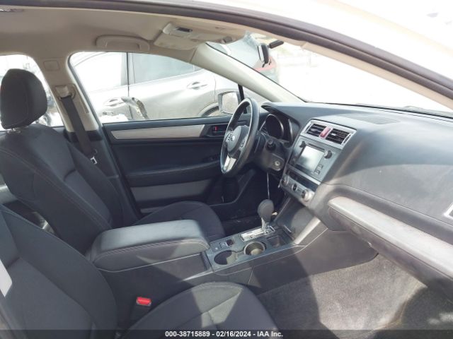 4S3BNBA61F3012268 Subaru Legacy 2.5i