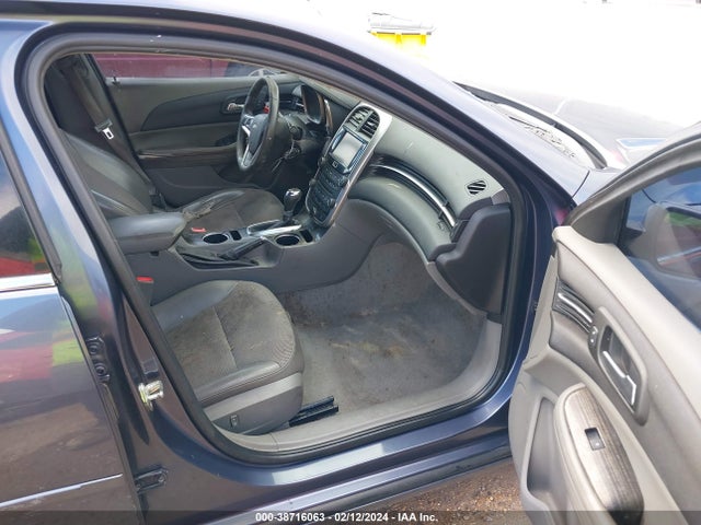 Chevrolet MALIBU 1LT 2015 1G11C5SL9FF332016 Image 5