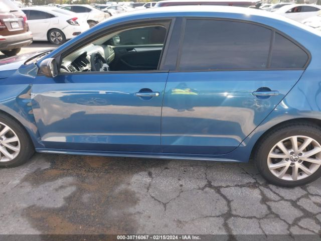 3VWD17AJ1FM296180 Volkswagen Jetta 1.8t Se