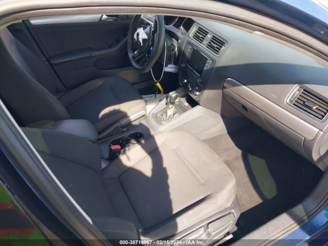 3VWD17AJ1FM296180 Volkswagen Jetta 1.8t Se