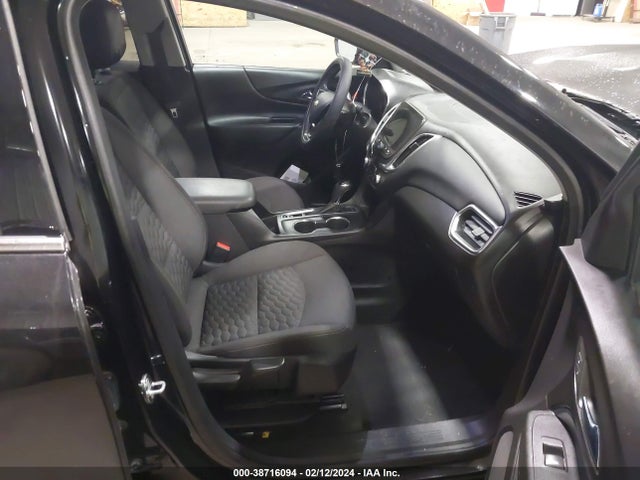 Chevrolet EQUINOX LT 2018 2GNAXTEX8J6166841 Image 5