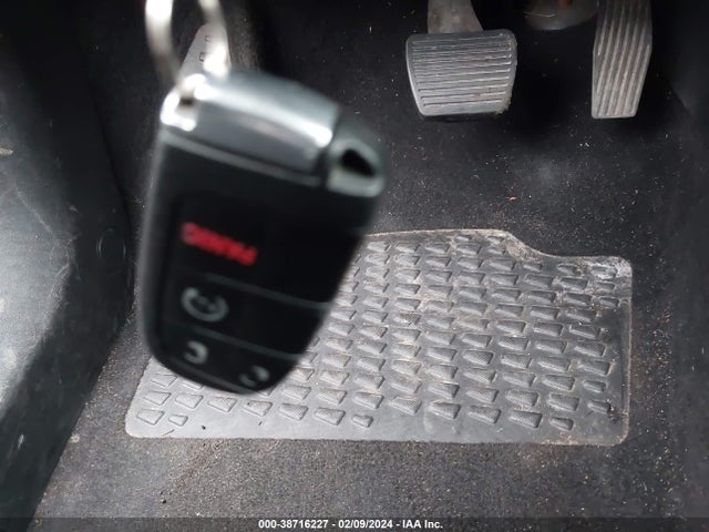 2017 FIAT 500X ZFBCFYCB9HP550892 Photo 10