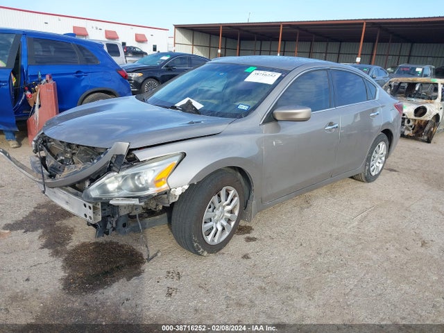 Nissan Altima 2.5 S 2015 1N4AL3AP9FN380188 Image 2