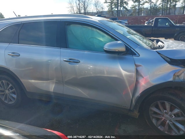 KIA Sorento 3.3l Lx 2018 5XYPGDA59JG339928 Image 14