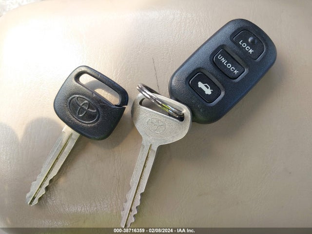 2002 TOYOTA CAMRY SOLARA SE VIN: 2T1CE22P52C002856