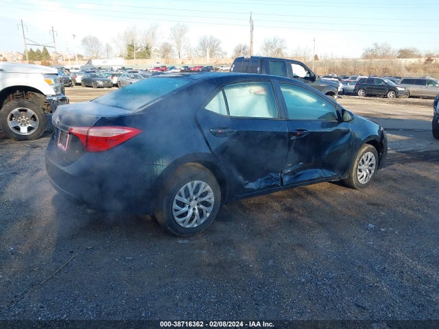 Toyota COROLLA LE 2019 5YFBURHE2KP870455 Image 4