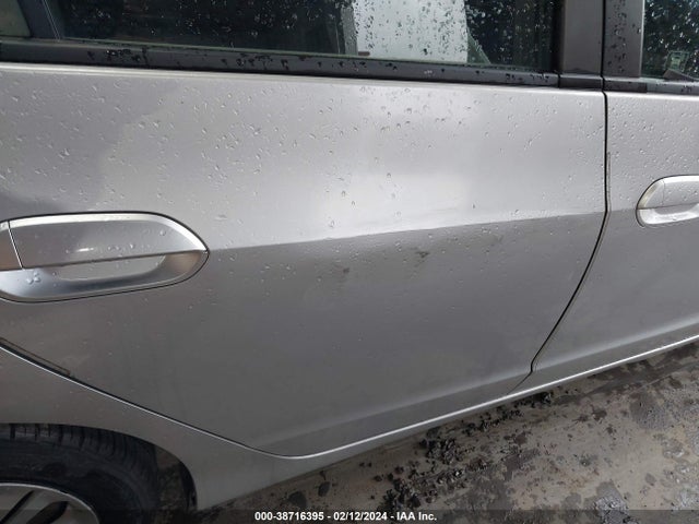 2010 HONDA INSIGHT EX VIN: JHMZE2H77AS037962