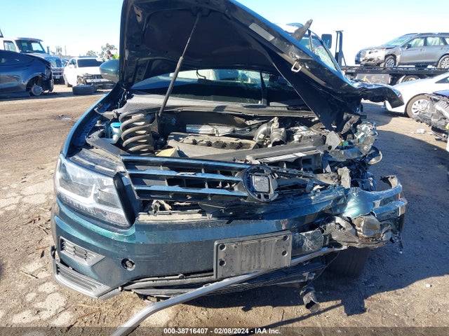 3VV3B7AX7KM101825 Volkswagen Tiguan 2.0t Se/2.0t Sel/2.0t Sel R-line/2.0t Sel R-line Black