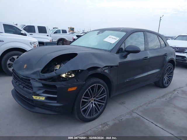 2021 PORSCHE MACAN WP1AB2A55MLB31948 Photo 1