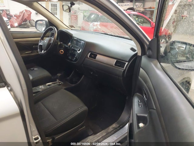 JA4AZ3A34GZ039520 Mitsubishi Outlander Es
