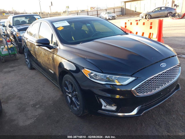 2019 3FA6P0RU6KR182579 головне зображення