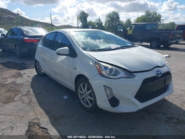 Toyota Prius C Three 2015 JTDKDTB38F1089115 Image 1