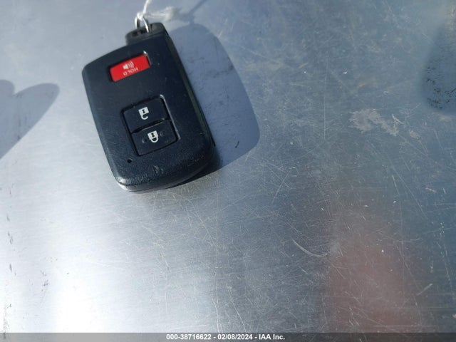 Toyota Prius C Three 2015 JTDKDTB38F1089115 Image 11