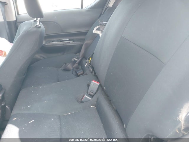 Toyota Prius C Three 2015 JTDKDTB38F1089115 Image 8