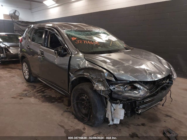 Nissan ROGUE S 2018 5N1AT2MV7JC771841 main image