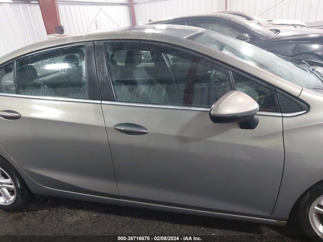 Chevrolet Cruze Lt Auto 2018 1G1BE5SM4J7236725 Image 14