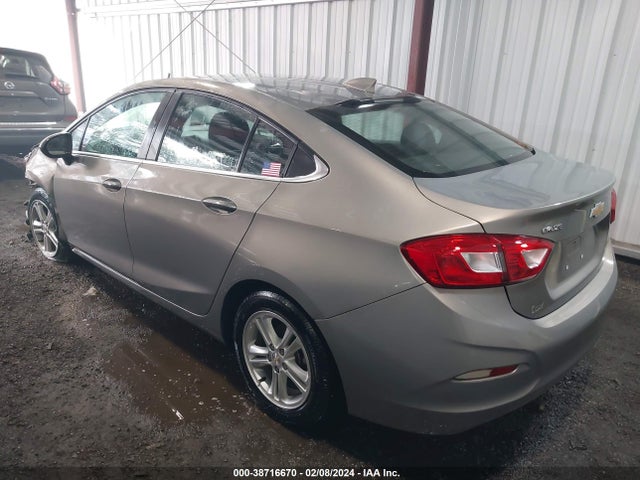 Chevrolet Cruze Lt Auto 2018 1G1BE5SM4J7236725 Image 3
