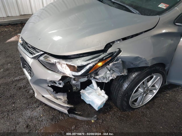 Chevrolet Cruze Lt Auto 2018 1G1BE5SM4J7236725 Image 6