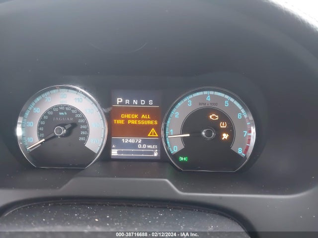 2010 JAGUAR XF SAJWA0FA1AHR58690 Photo 6