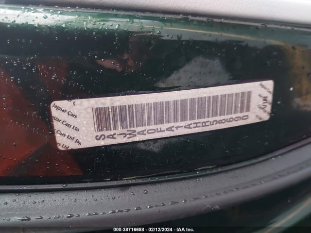 2010 JAGUAR XF SAJWA0FA1AHR58690 Photo 8