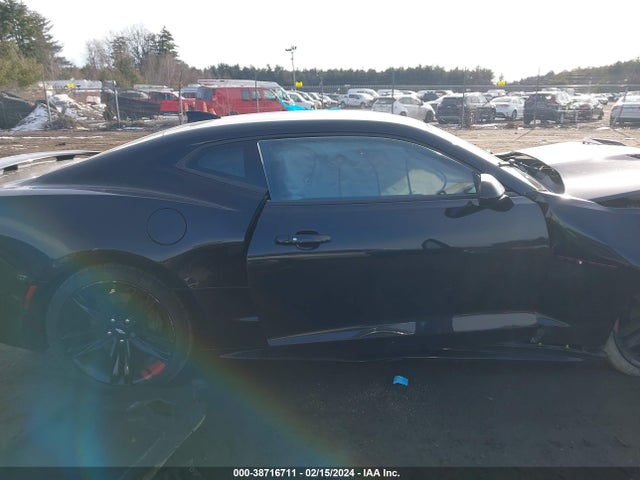 Chevrolet CAMARO 2SS 2018 1G1FH1R78J0184297 Image 13