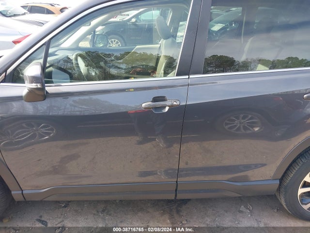 Subaru Forester Limited 2022 JF2SKAPC2NH483820 Image 14