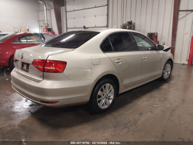 3VWD07AJ8FM231880 Volkswagen JETTA SE