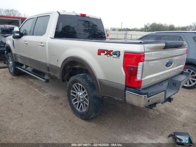 1FT7W2BT9HEF30837 Ford F-250 Lariat