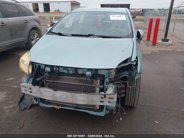 Toyota Prius Two 2014 JTDKN3DU1E1843067 Image 6