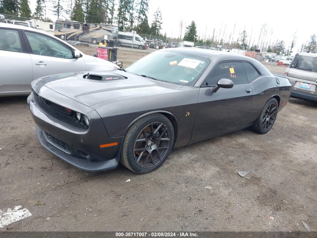 Dodge Challenger 392 Hemi Scat Pack Shaker 2016 2C3CDZFJ8GH331070 Image 2