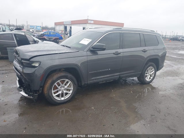 1C4RJKAG8P8812864 Jeep Grand Cherokee L Laredo 4x4
