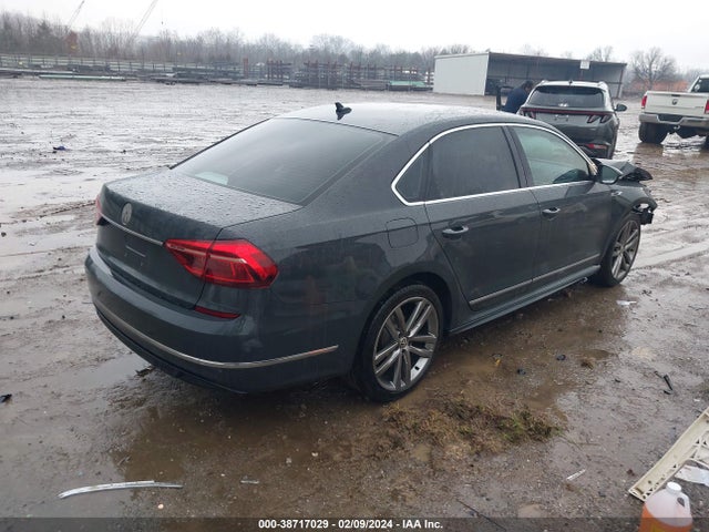 1VWDT7A34HC001296 Volkswagen Passat 1.8t R-line