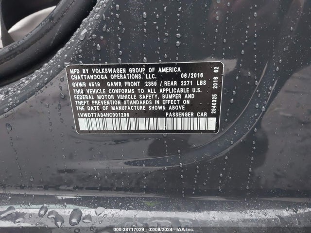 1VWDT7A34HC001296 Volkswagen Passat 1.8t R-line