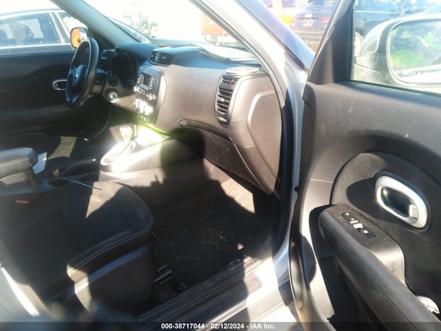 KIA Soul 2014 KNDJN2A22E7739130 Image 5