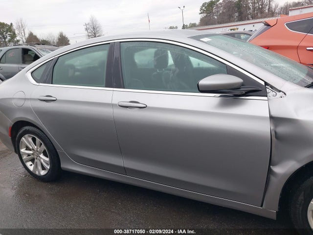 Chrysler 200 Limited Platinum 2017 1C3CCCAB5HN506786 Image 14