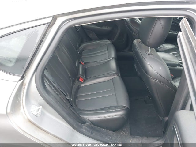 Chrysler 200 Limited Platinum 2017 1C3CCCAB5HN506786 Image 8