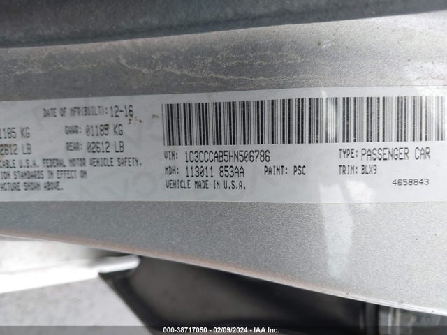 Chrysler 200 Limited Platinum 2017 1C3CCCAB5HN506786 Image 9