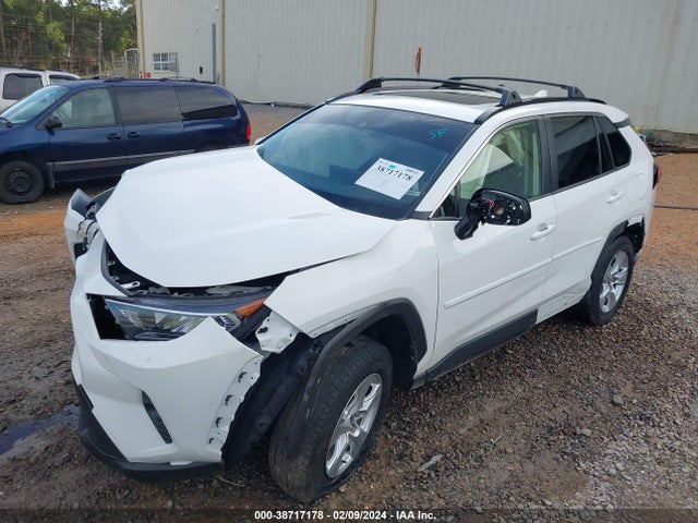 Toyota Rav4 Xle 2020 JTMW1RFV5LD059573 Image 2
