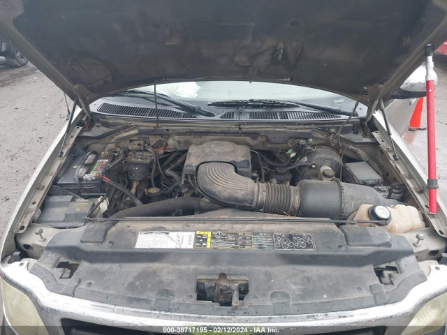 2002 FORD F-150 LARIAT/XLT VIN: 1FTRW07682KC52246