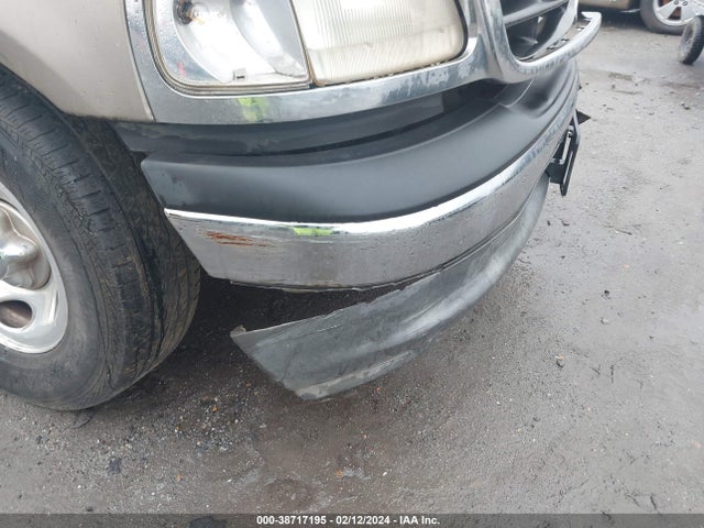 2002 FORD F-150 LARIAT/XLT VIN: 1FTRW07682KC52246