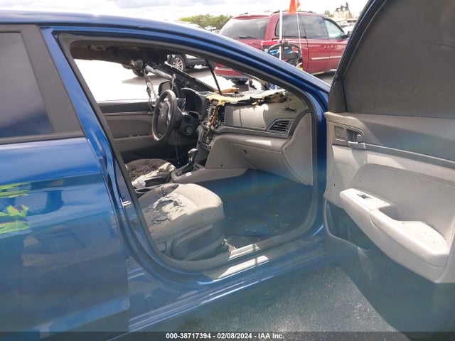 Hyundai ELANTRA SE 2017 5NPD74LF3HH183428 Image 5