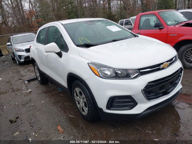 Chevrolet TRAX LS 2018 KL7CJKSB3JB643823 головне зображення